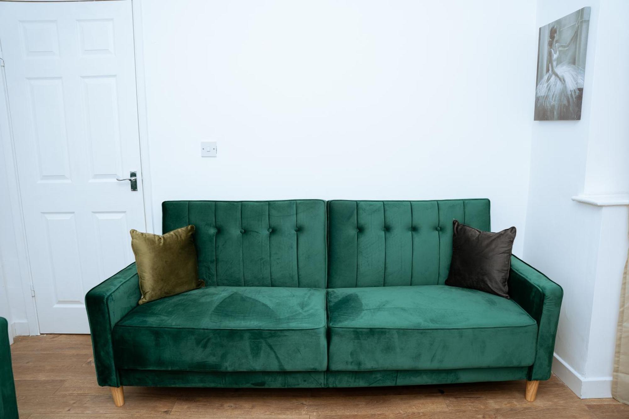 Great Away From In Leeds Close To Apartment *