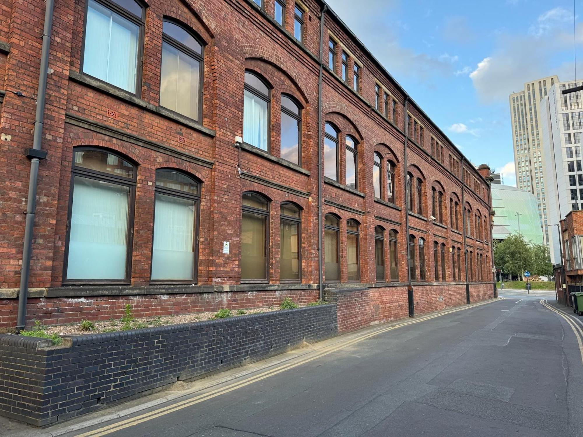 2 Bedroom Centre House With Ensuite Next To Music Arena Apartment Leeds (West Yorkshire)