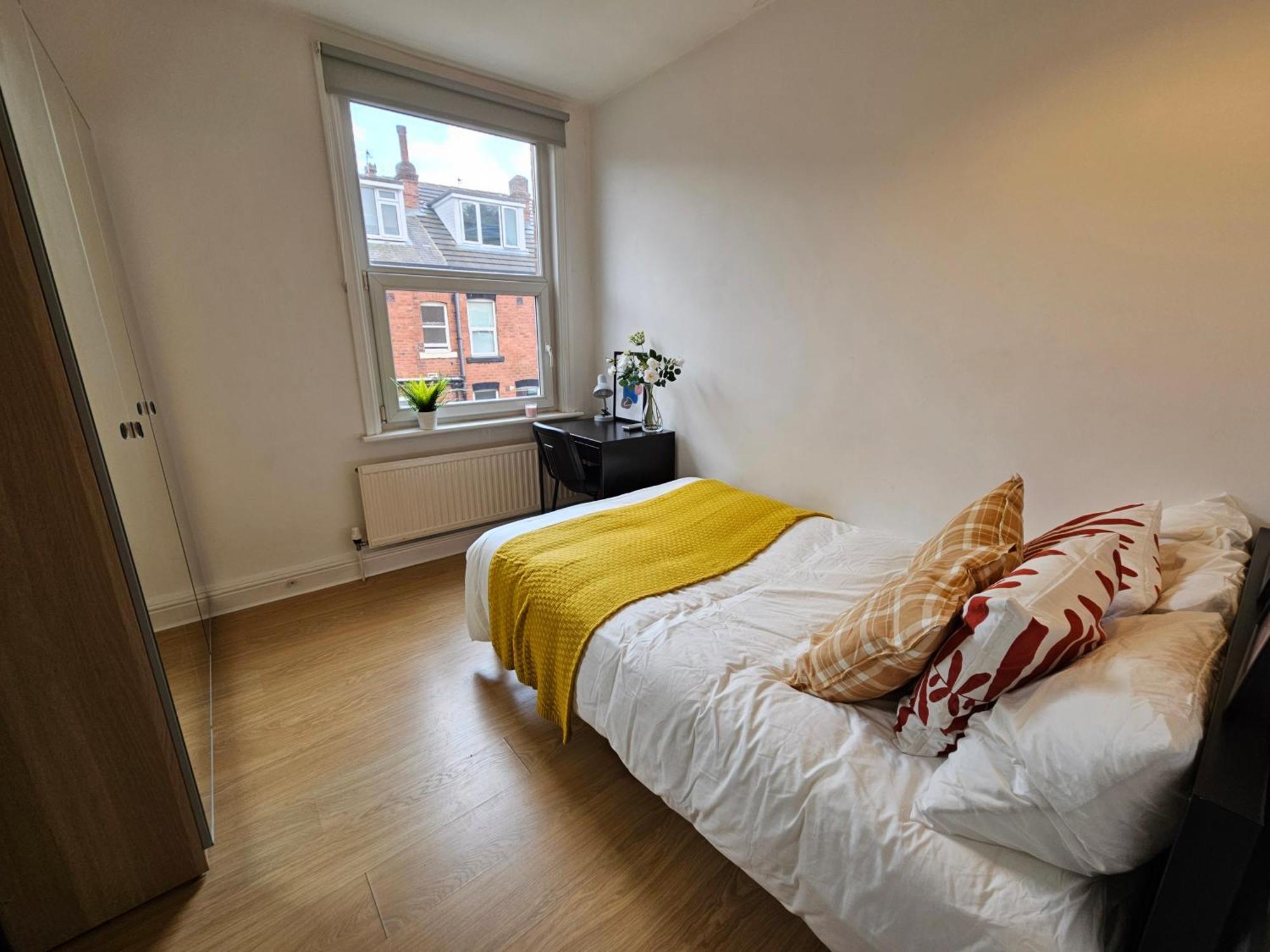 Newport Gardens Guest house *