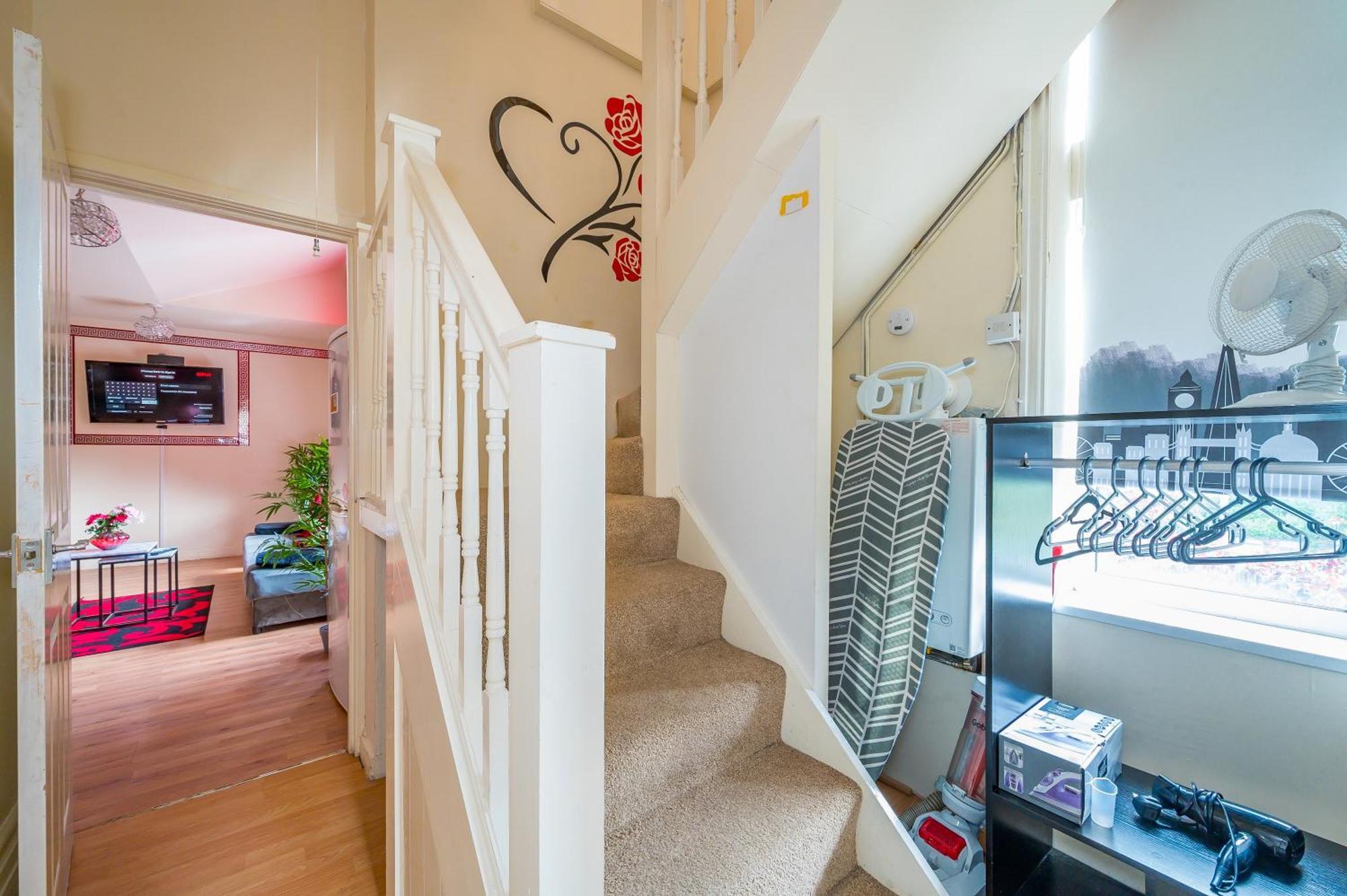 Cozy Luxe Haven: Free Parking & Fast Wifi *