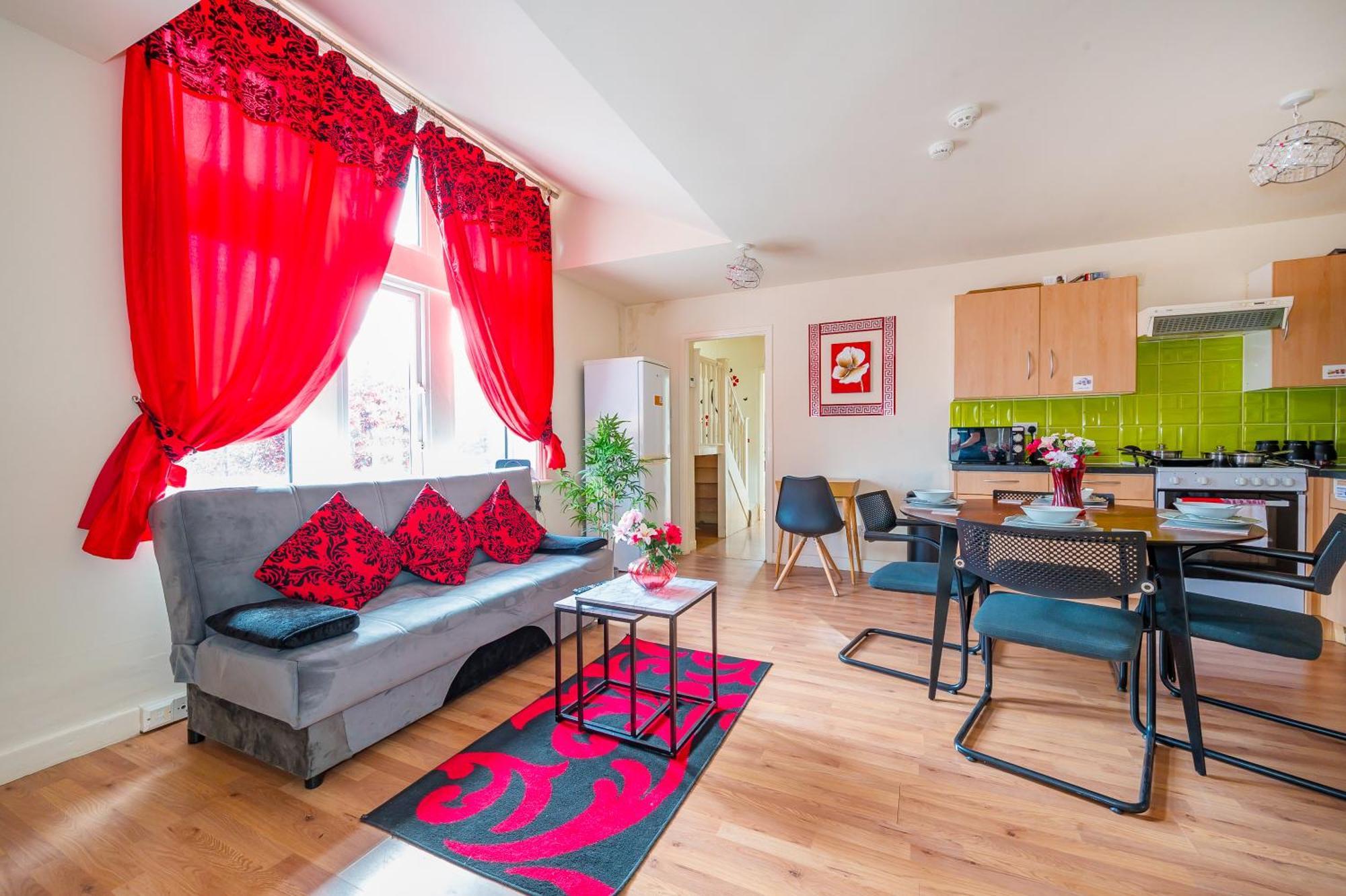 Apartment Cozy Luxe Haven: Free Parking & Fast Wifi Leeds (West Yorkshire)