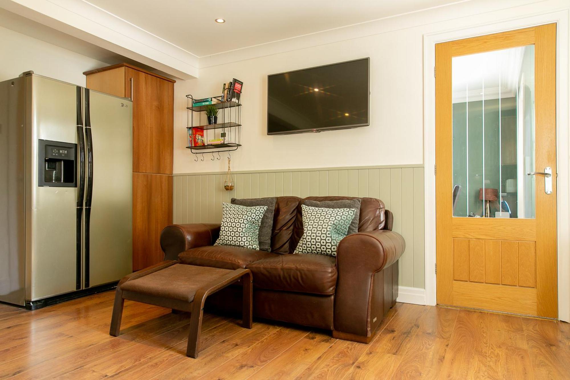 Modern Family - Gateway To Yorkshire Holiday home *