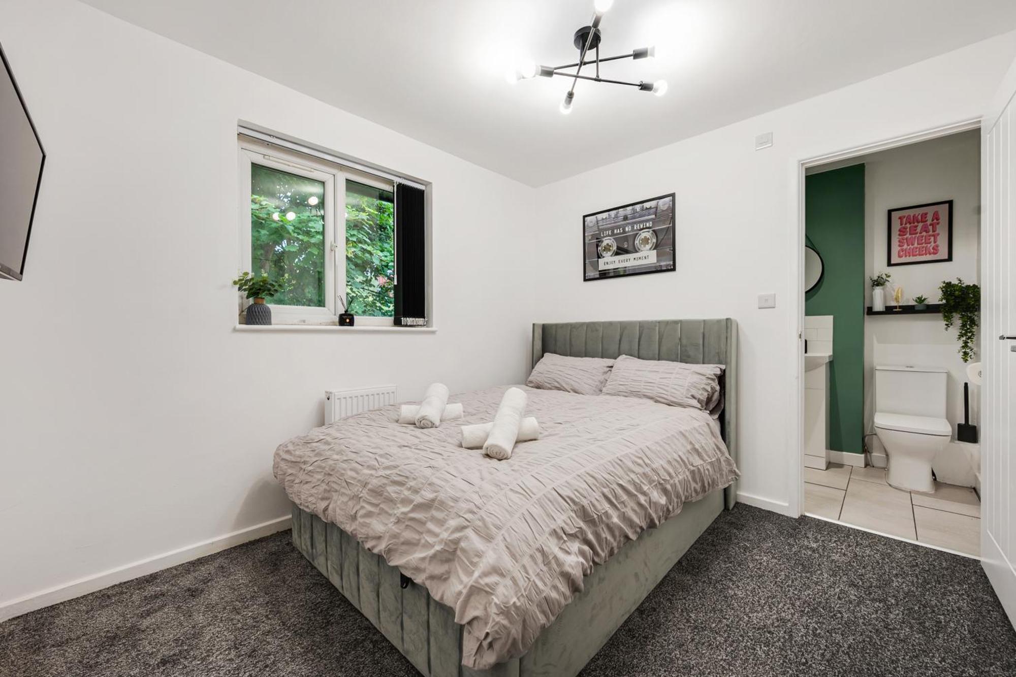 Holiday home Luxury Centre With Free Parking