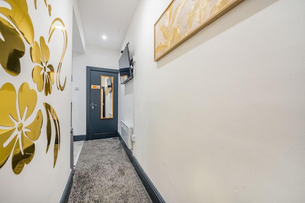 -f19gh- For Relaxed & Cosy Stay,free Parking,wifi Apartment Leeds (West Yorkshire)