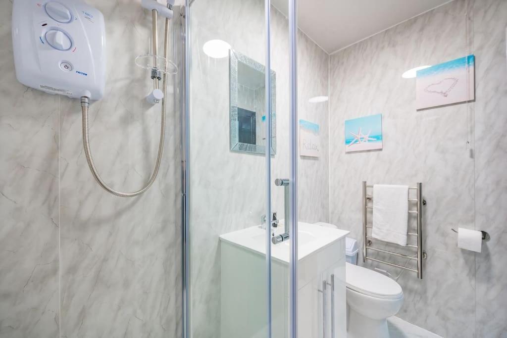 Apartment -f19gh- For Relaxed & Cosy Stay,free Parking,wifi
