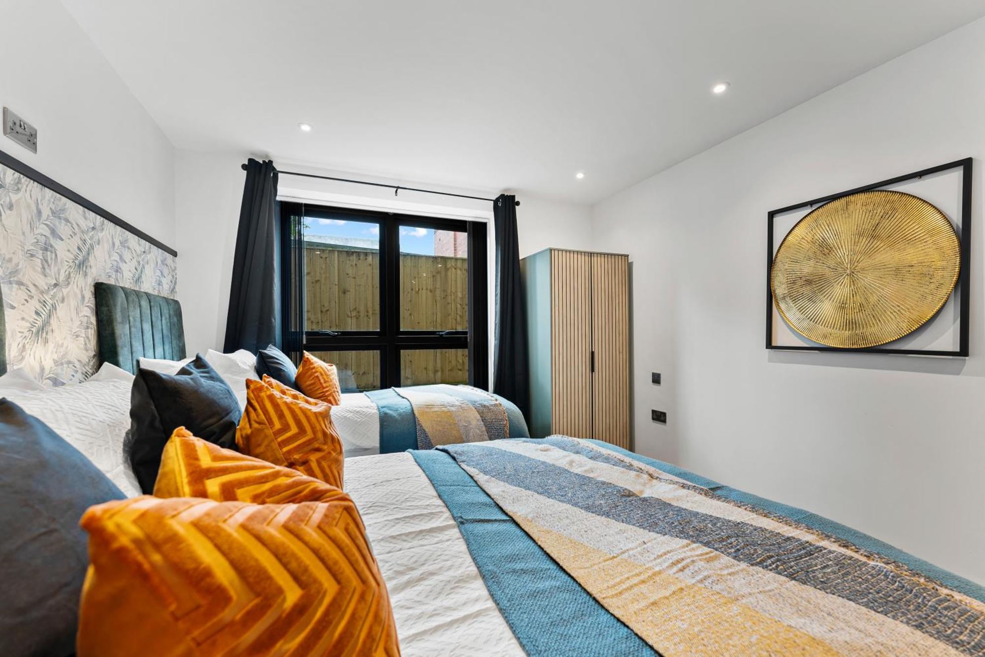 Apartment Stylish Abode In Leeds - Games - Parking