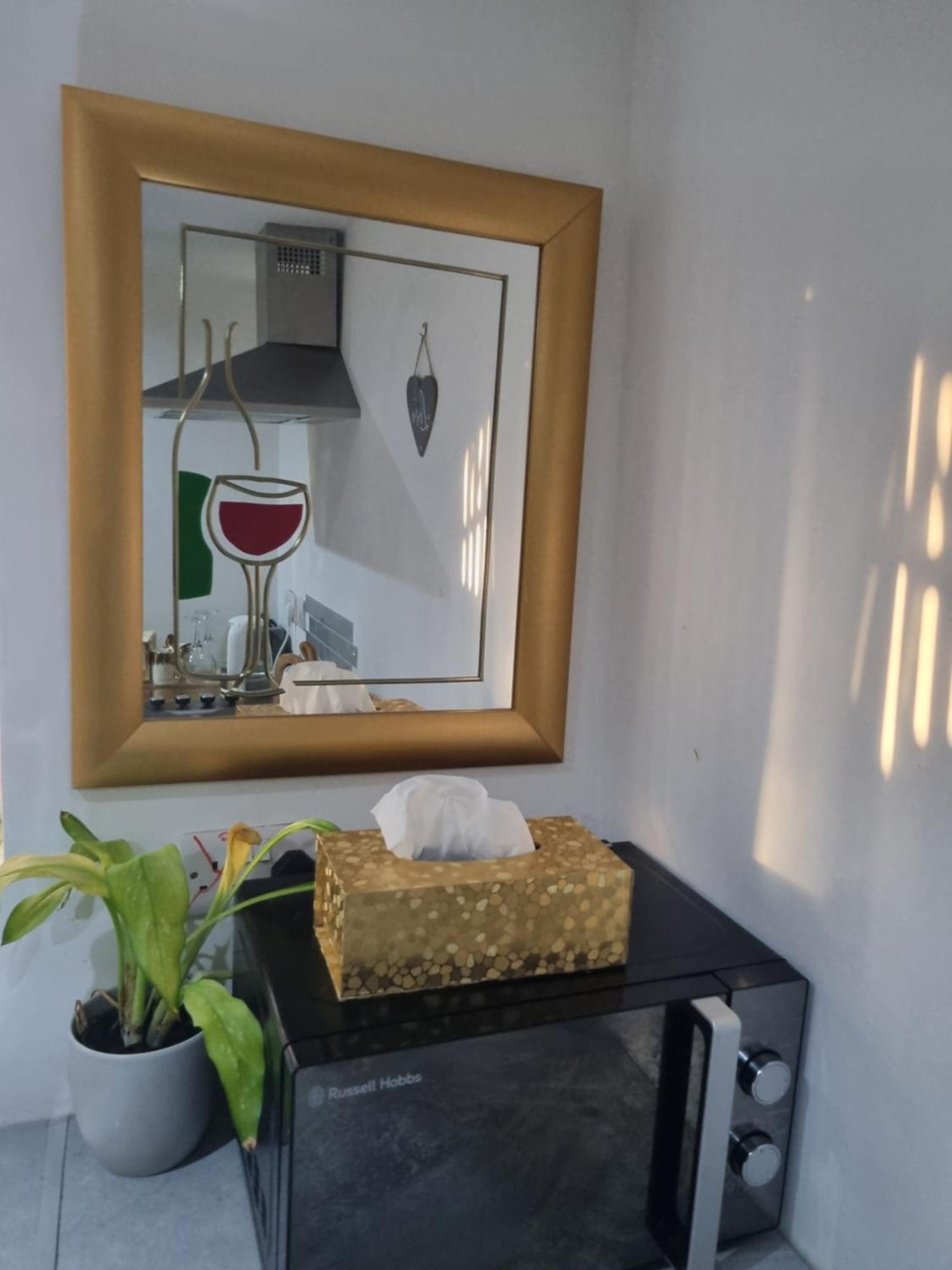 Apartment A Cosy Deluxe Size Studio With Queen Size And Sofa Bed *