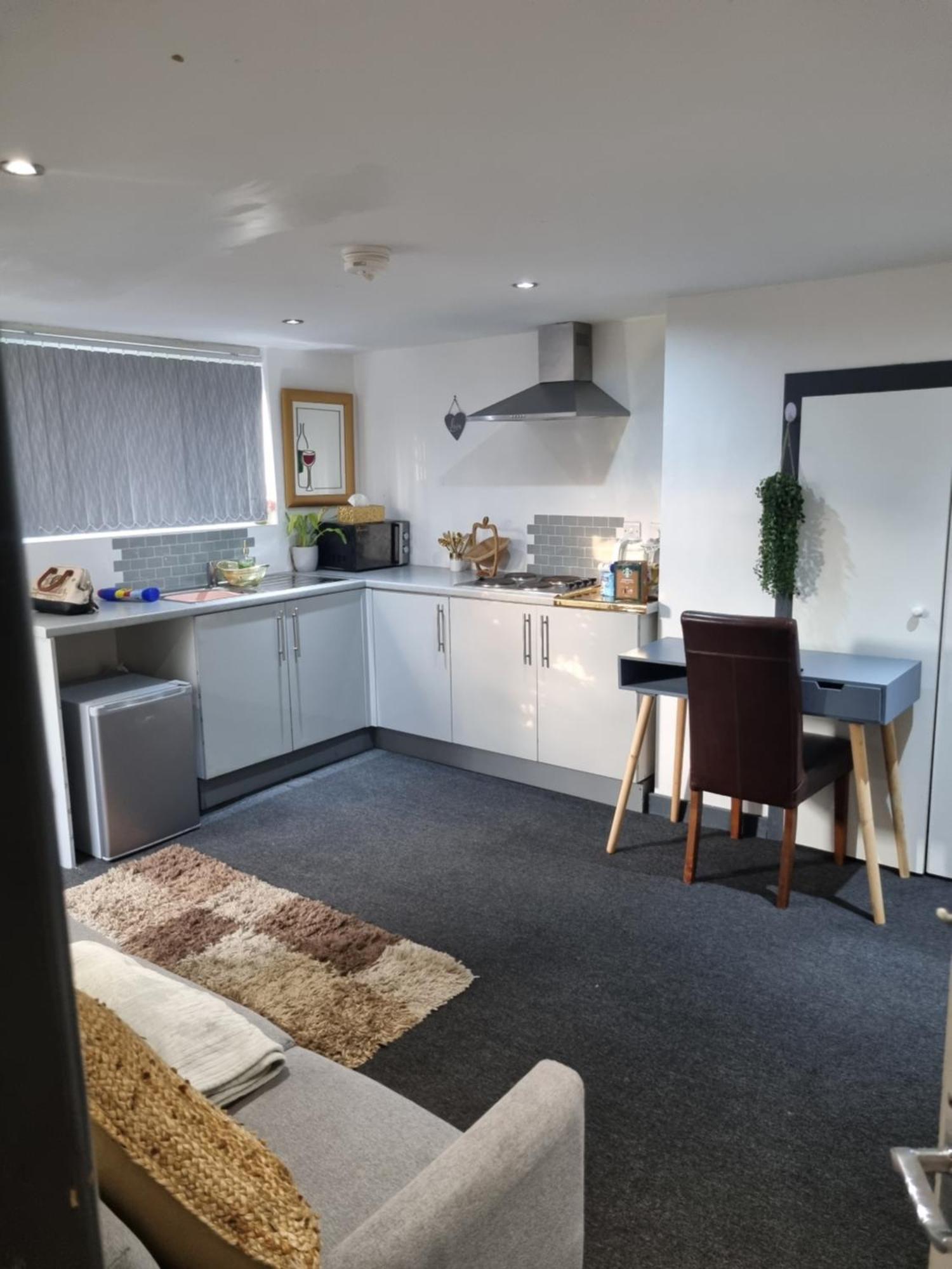 Apartment A Cosy Deluxe Size Studio With Queen Size And Sofa Bed