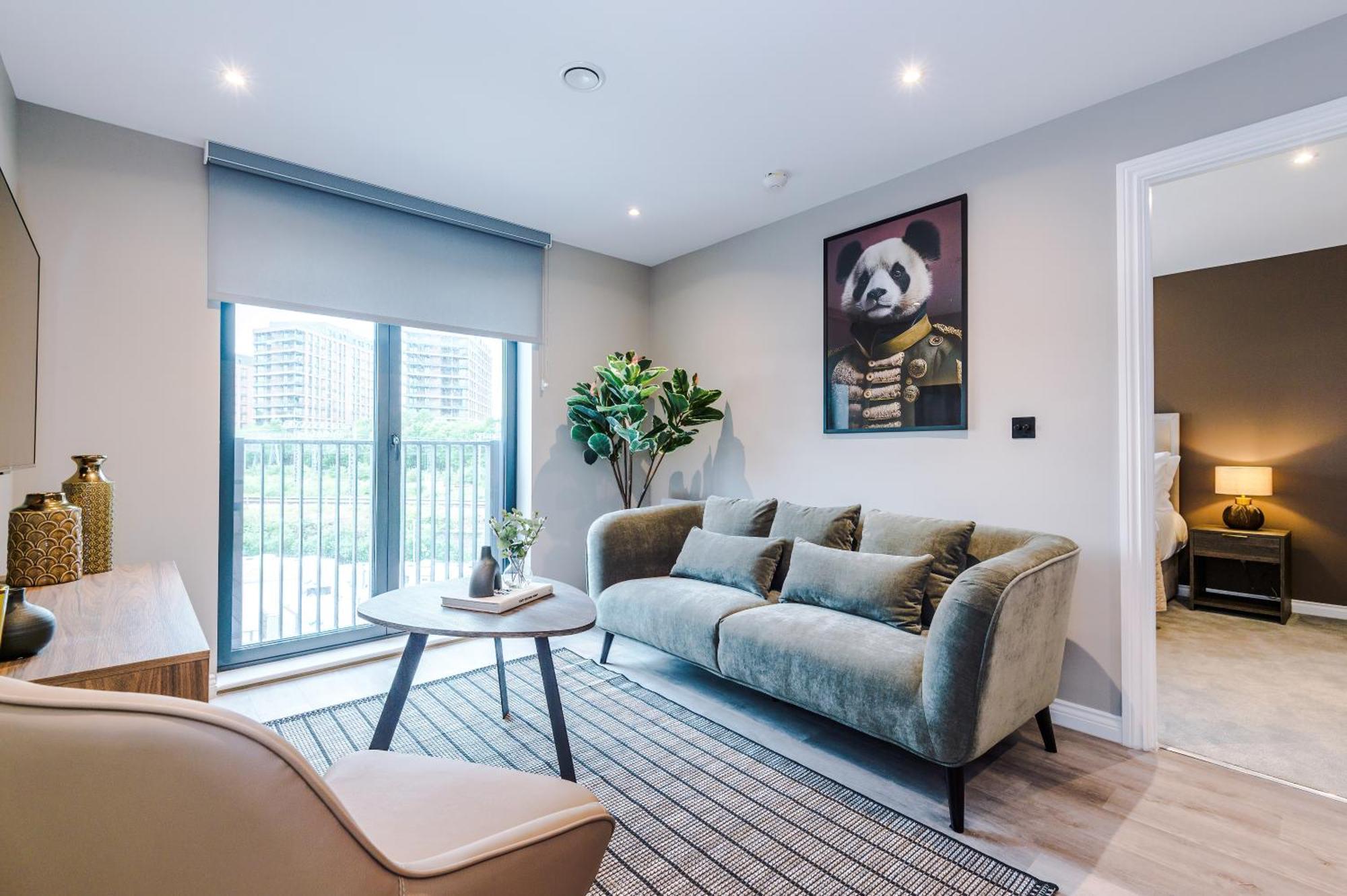 Modern 2 Bed Flat Leeds Centre Apartment *