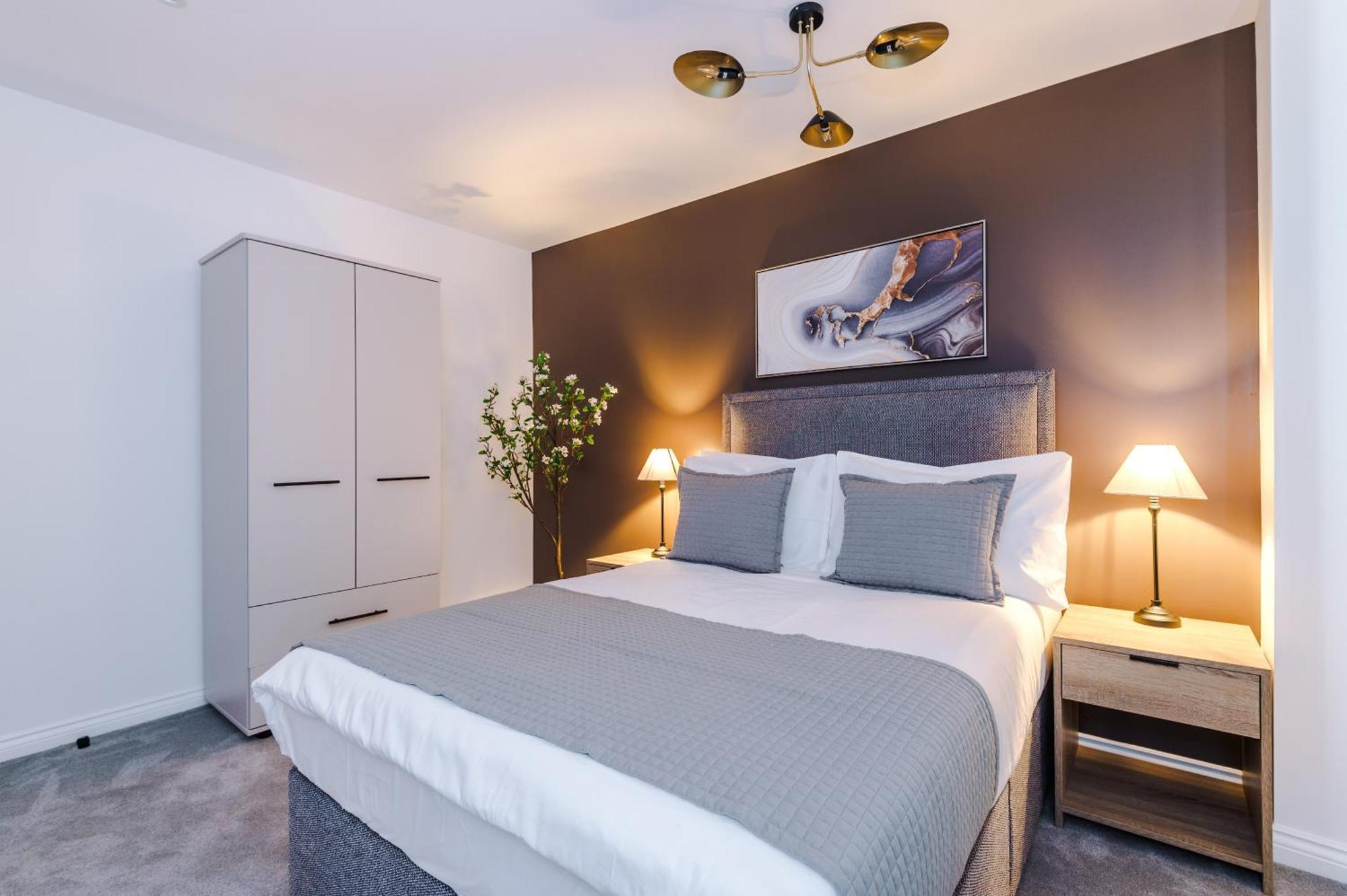Modern 2 Bed Flat Leeds Centre Apartment *