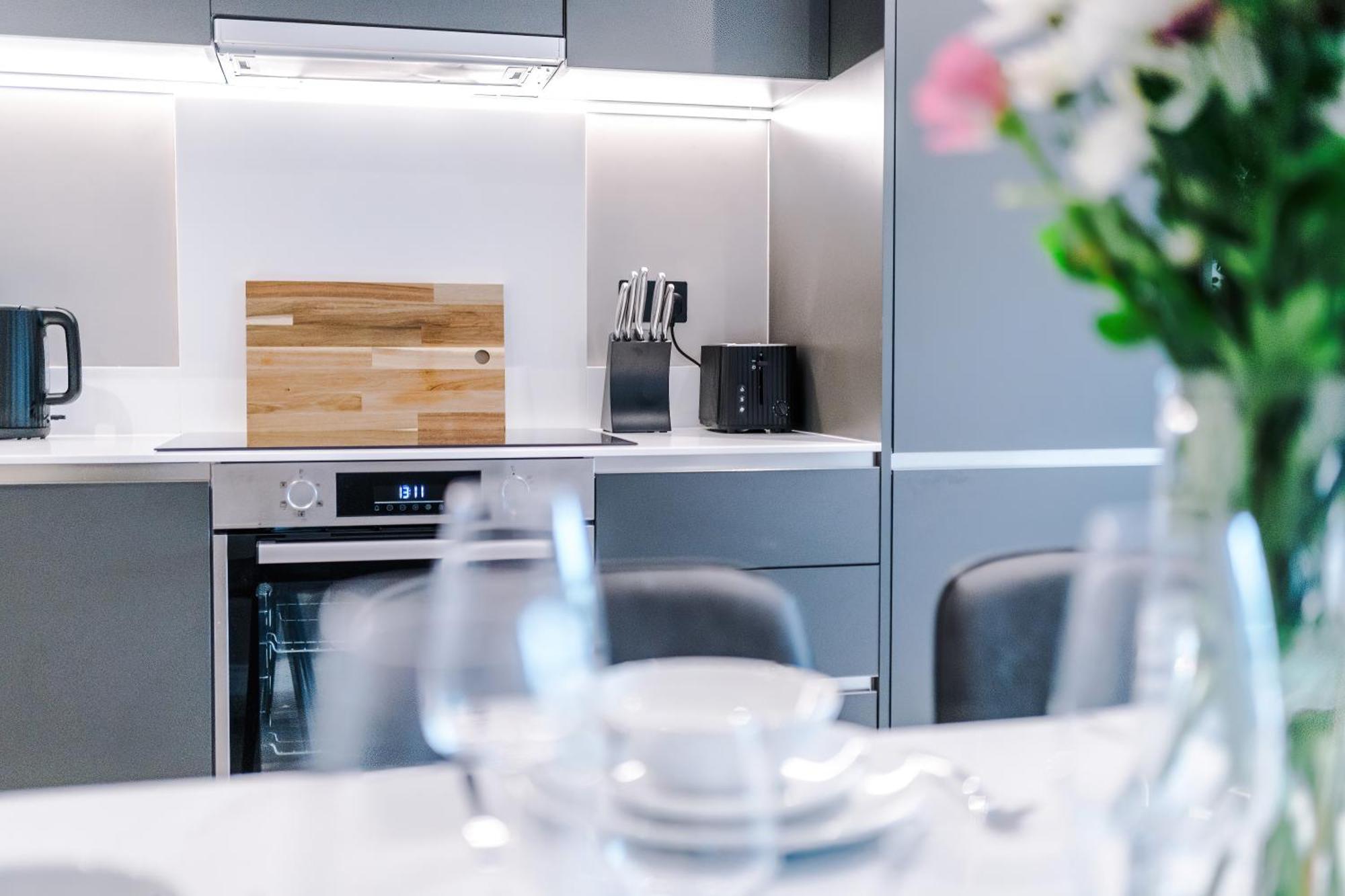 Exclusive 3 Bed Flat - Leeds Centre Apartment