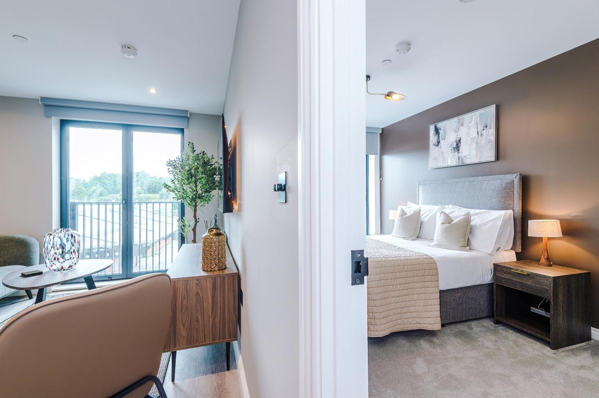 Apartment Stylish Leeds Centre Flat - Free Parking *