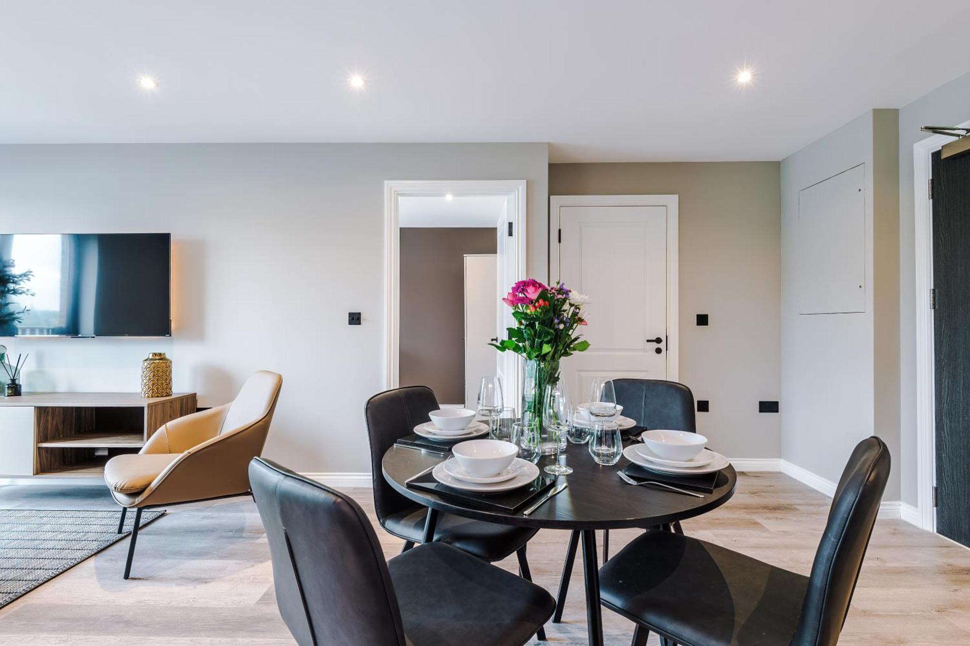 Stylish Leeds Centre Flat - Free Parking *