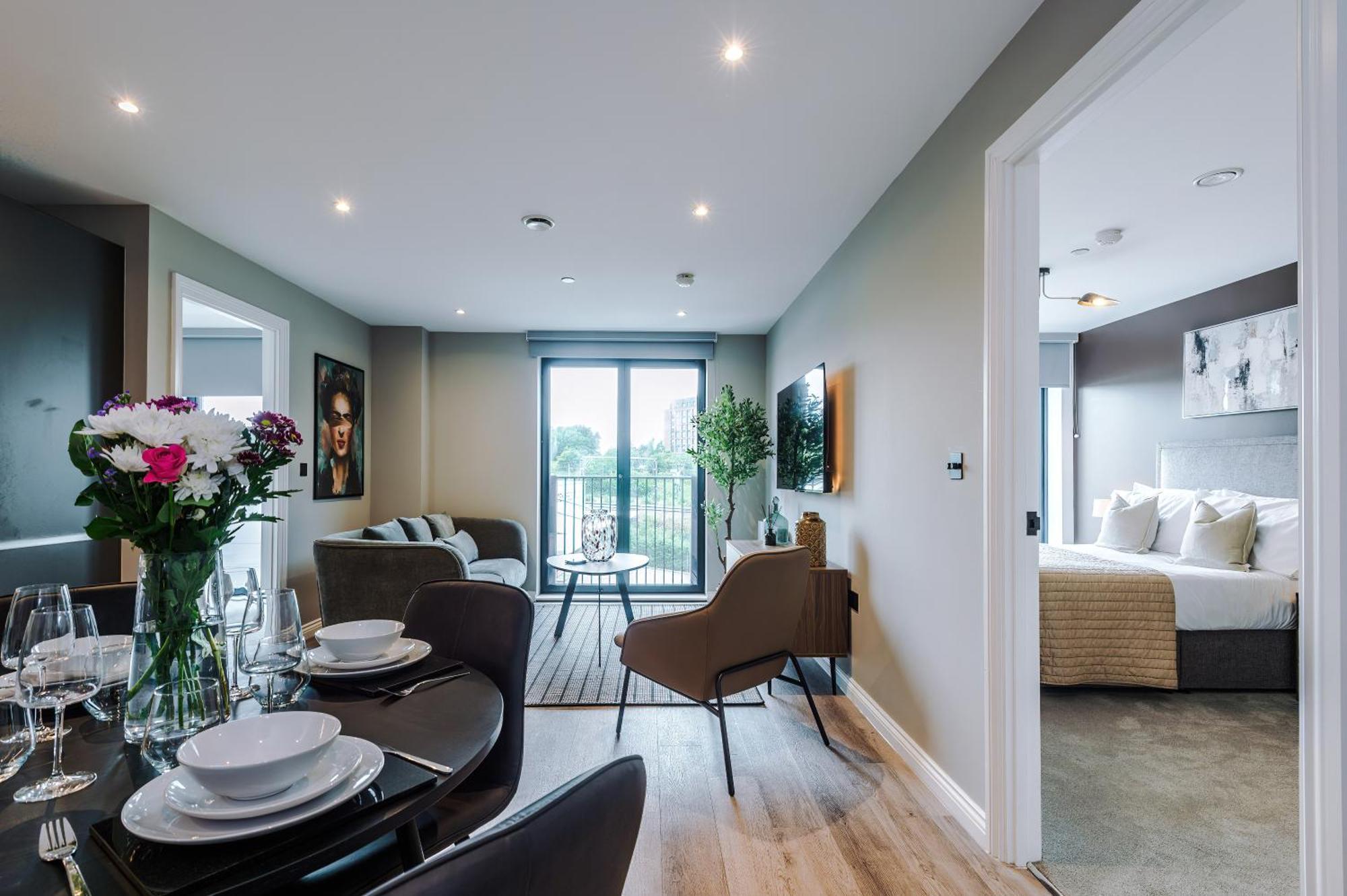 Stylish Leeds Centre Flat - Free Parking Apartment