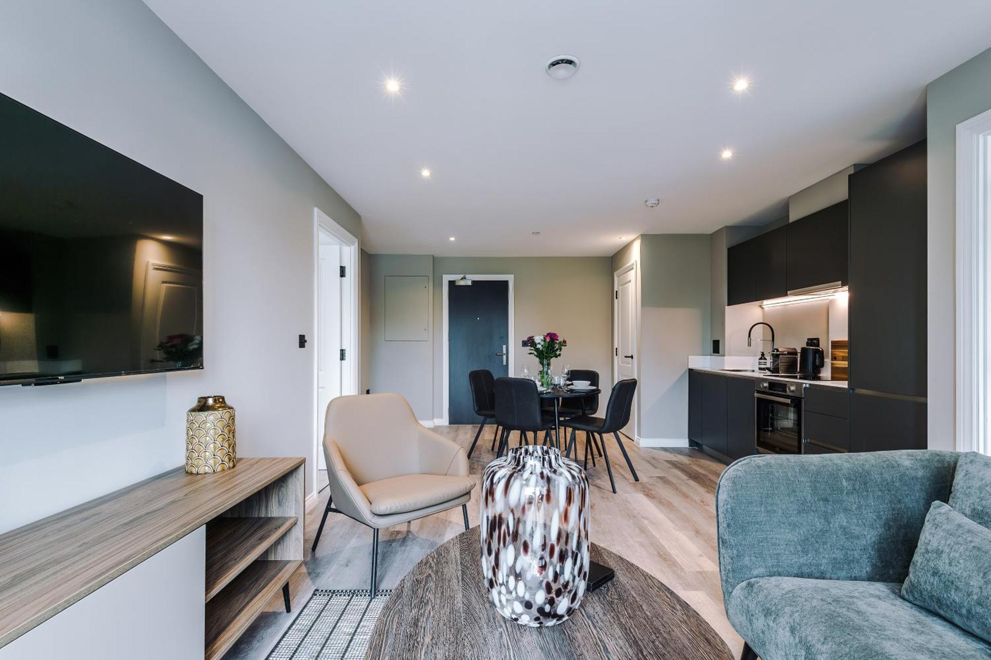 Apartment Stylish Leeds Centre Flat - Free Parking *