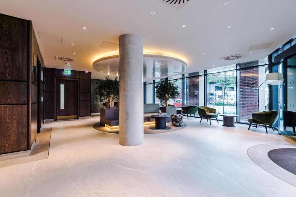 2 Bedroom Leeds Centre Apartment