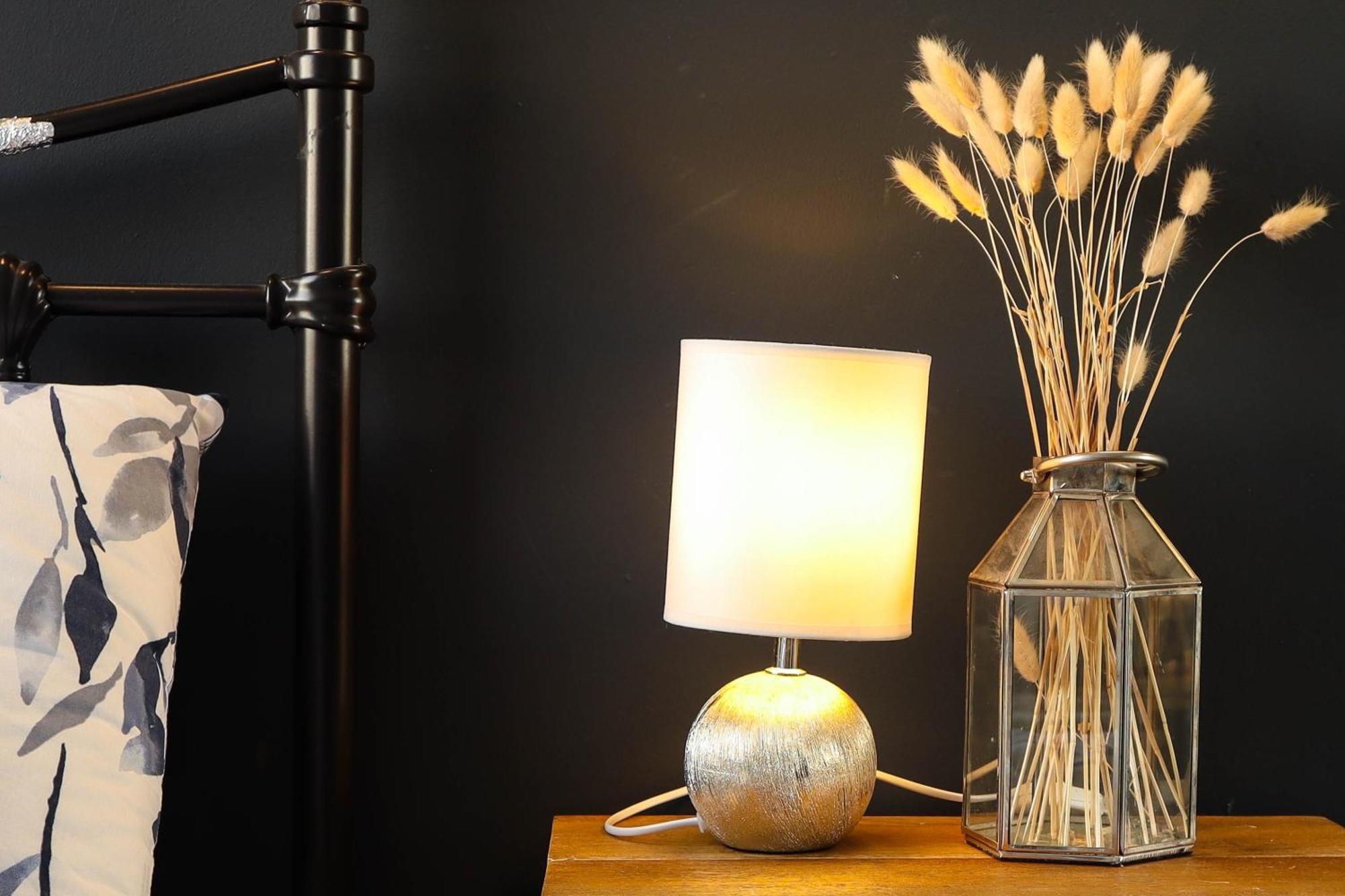 Beautiful 2 Bed - Centre - Free Private Parking - Perfect For Families And Professionals Apartment