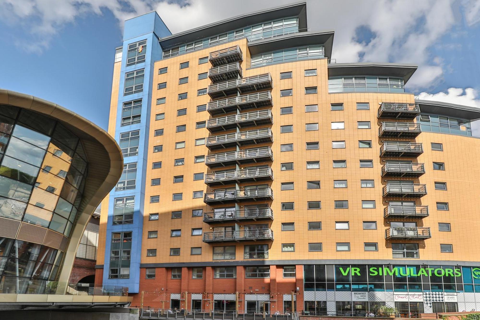Apartment Large Penthouse In Leeds