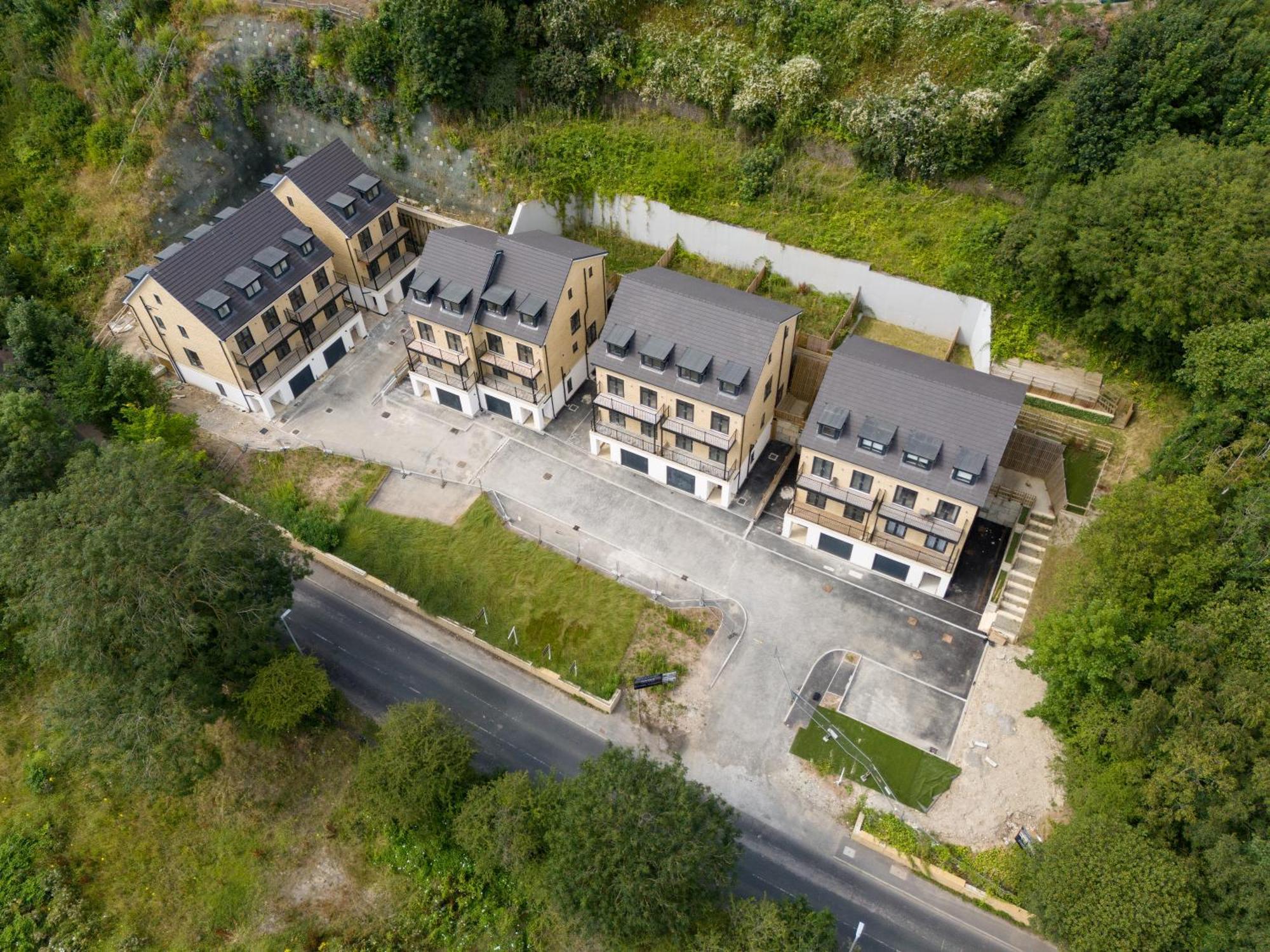 Huge 5 Bedroom Home, Sleeps 6 Leeds (West Yorkshire)