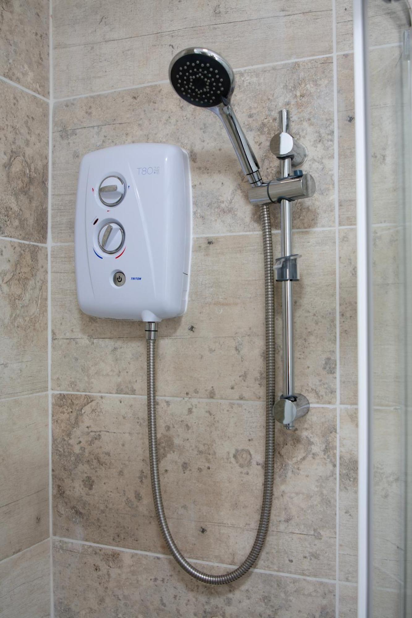 Apartment Modern 4 Bed En-suite House In - Free Parking Leeds (West Yorkshire)