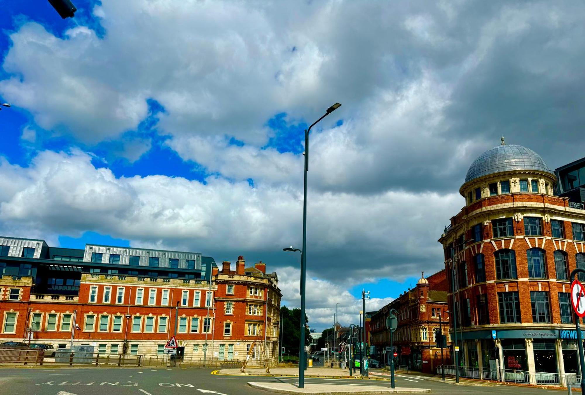 Harvey Nic's & Designer Quarter 74 Ch Apartment Leeds (West Yorkshire)