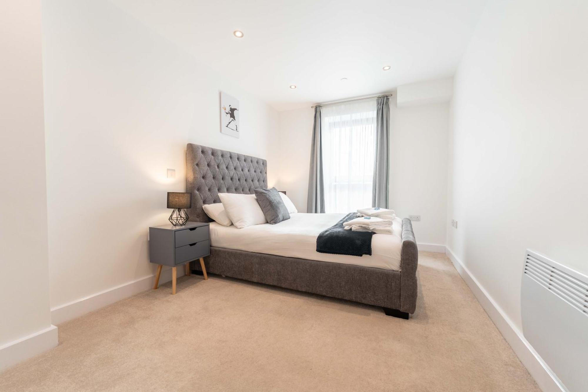 Apartment Luxury 2-bedroom In Leeds Centre Close To Attractions *