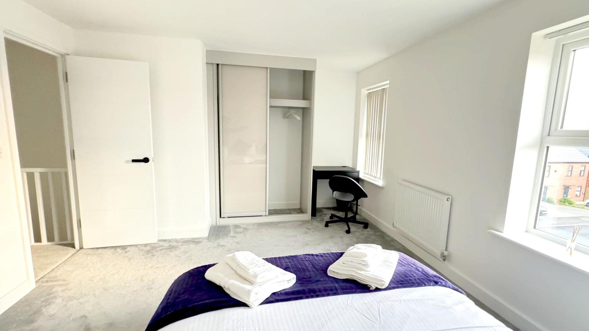 4 Hills - Everest * Leeds (West Yorkshire)