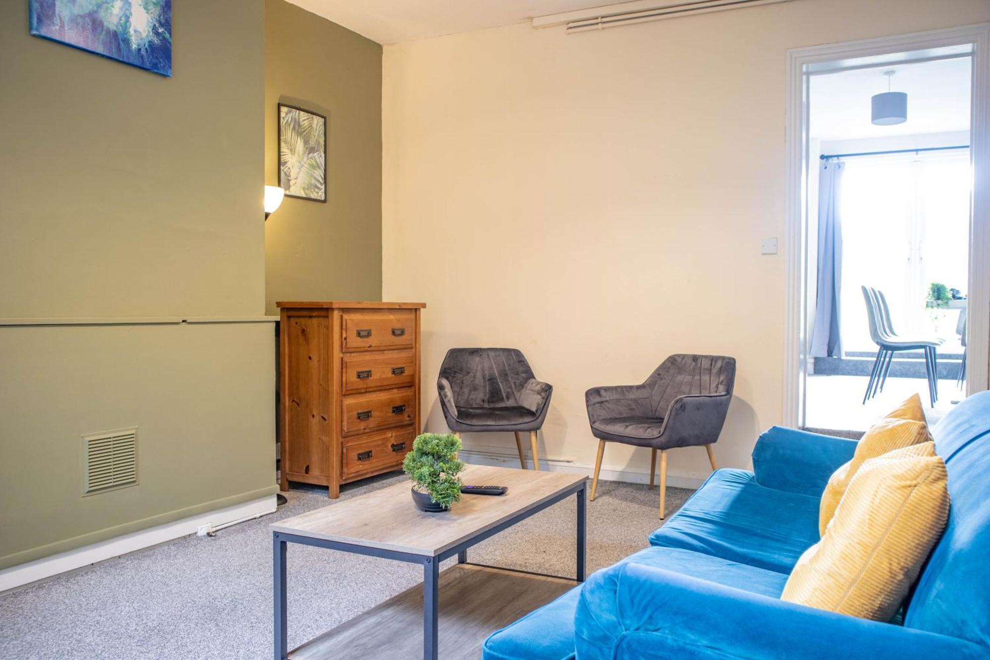 Apartment 3 Bedroom House - Free Parking-hospital-contractors-families Leeds (West Yorkshire)