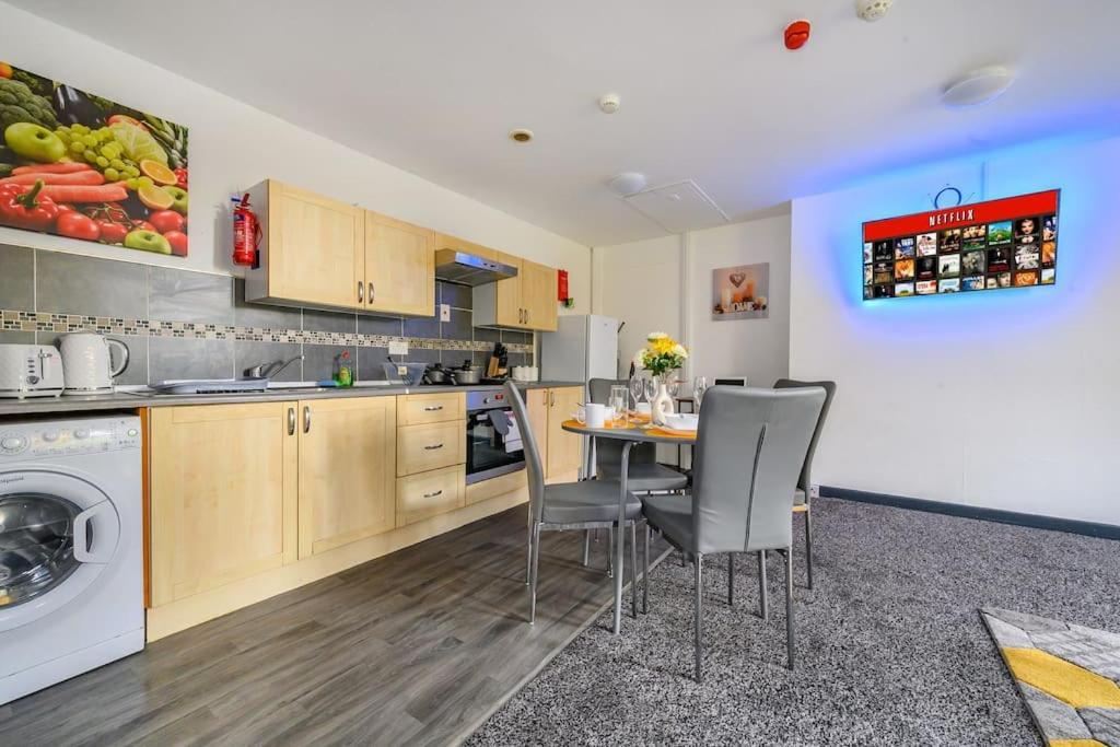 -f5gh- For Relaxed & Cosy Stay, Free Parking, Wifi Leeds (West Yorkshire)