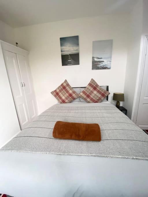 Leeds Super Spacious, 4 Bedroom Centre Apartment *