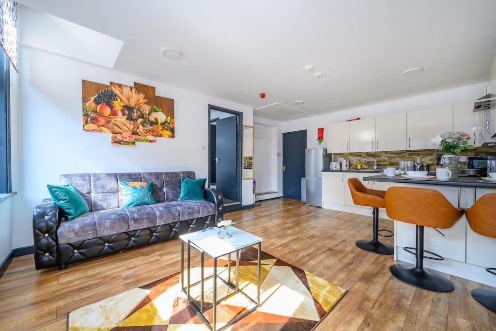 -f10gh- For Relaxed And Cosy Stay, Free Parking, Wifi Apartment Leeds (West Yorkshire)