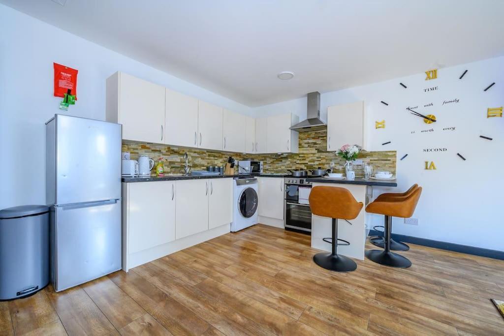 -f10gh- For Relaxed And Cosy Stay, Free Parking, Wifi Apartment Leeds (West Yorkshire)