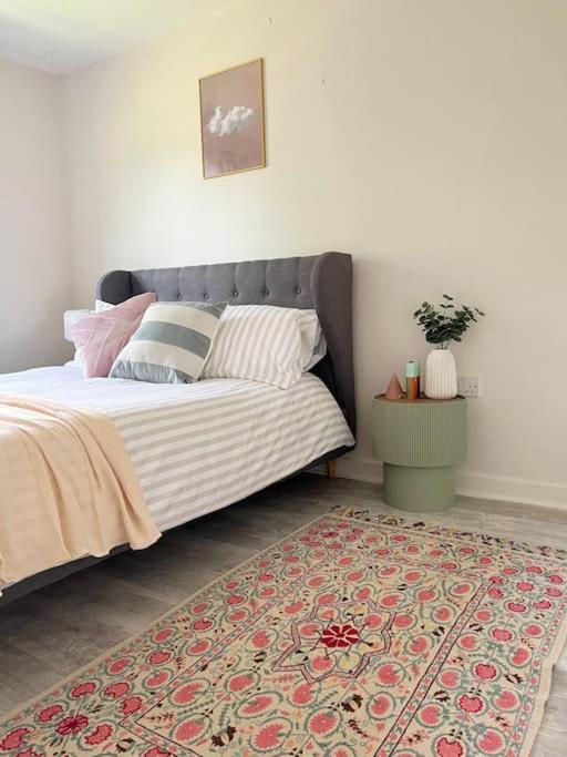 Artistic, Bright & Spacious 3 Bedroom Villa