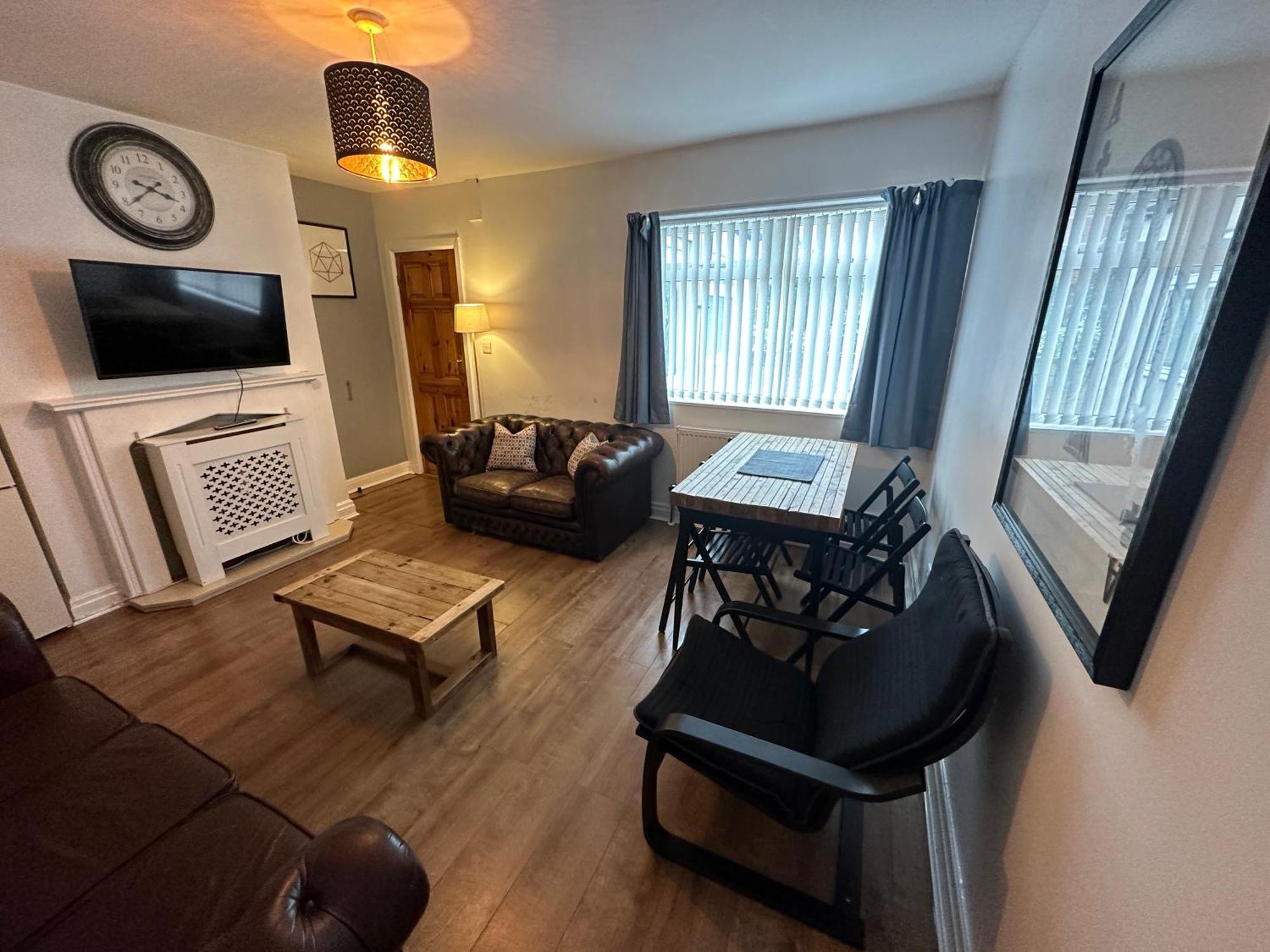Spacious Stylish * Leeds (West Yorkshire)