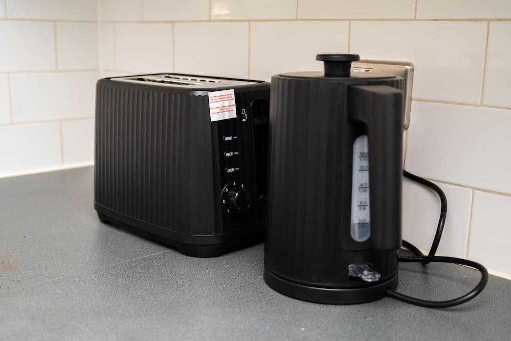 Apartment Modern Centre Two Bedroom & Netflix & Wifi *