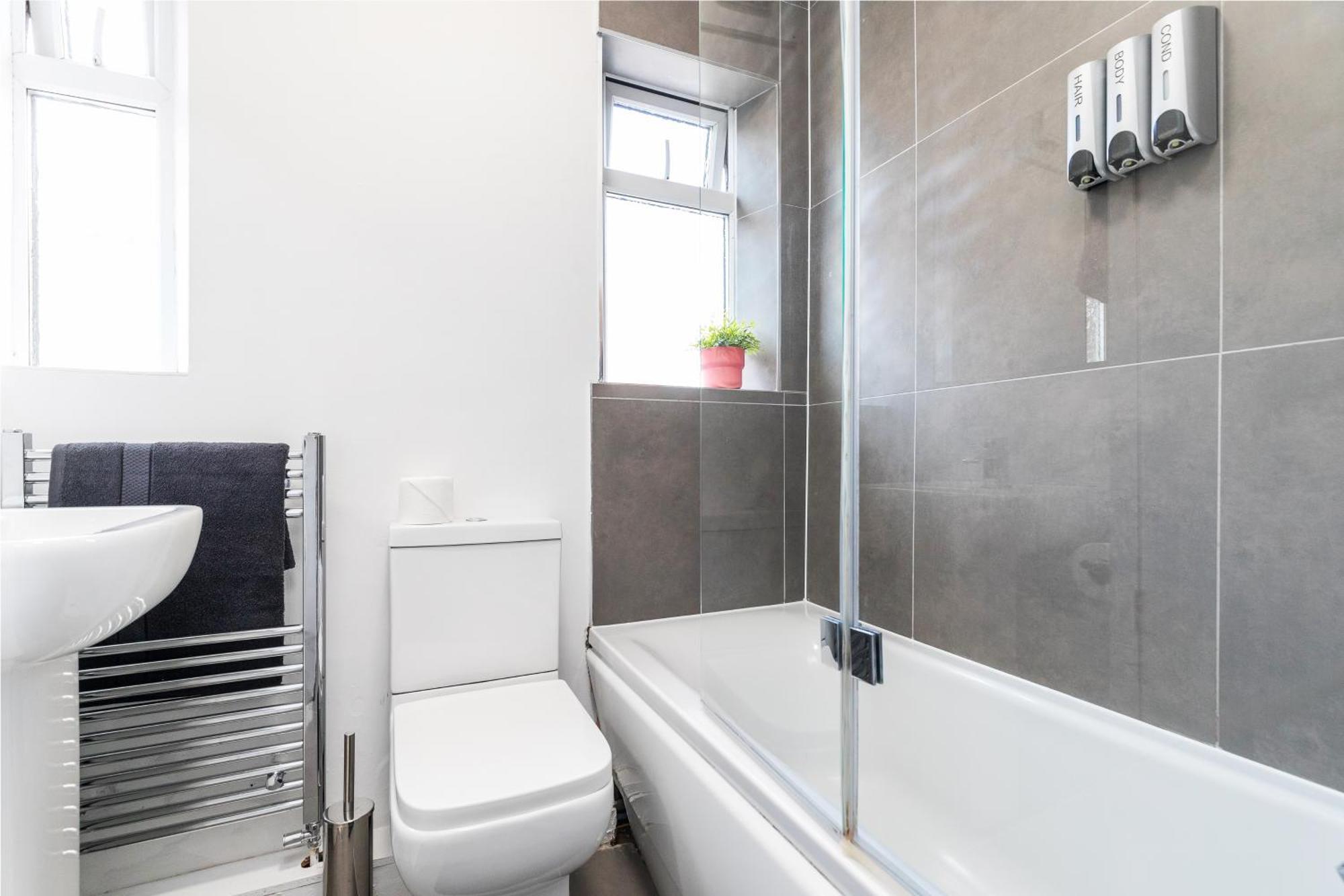 Stylish In Leeds Apartment