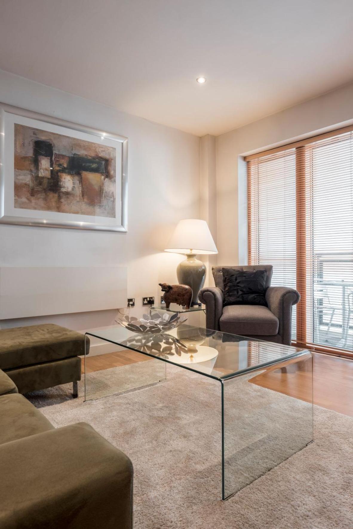 The Chambers, Riverside West Apartment