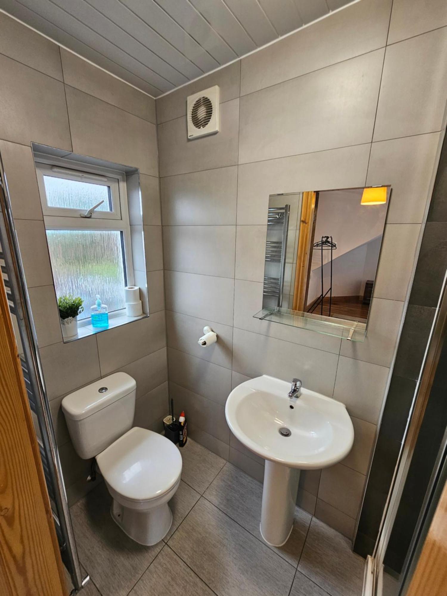 Homebird - Conway House Holiday home Leeds (West Yorkshire)