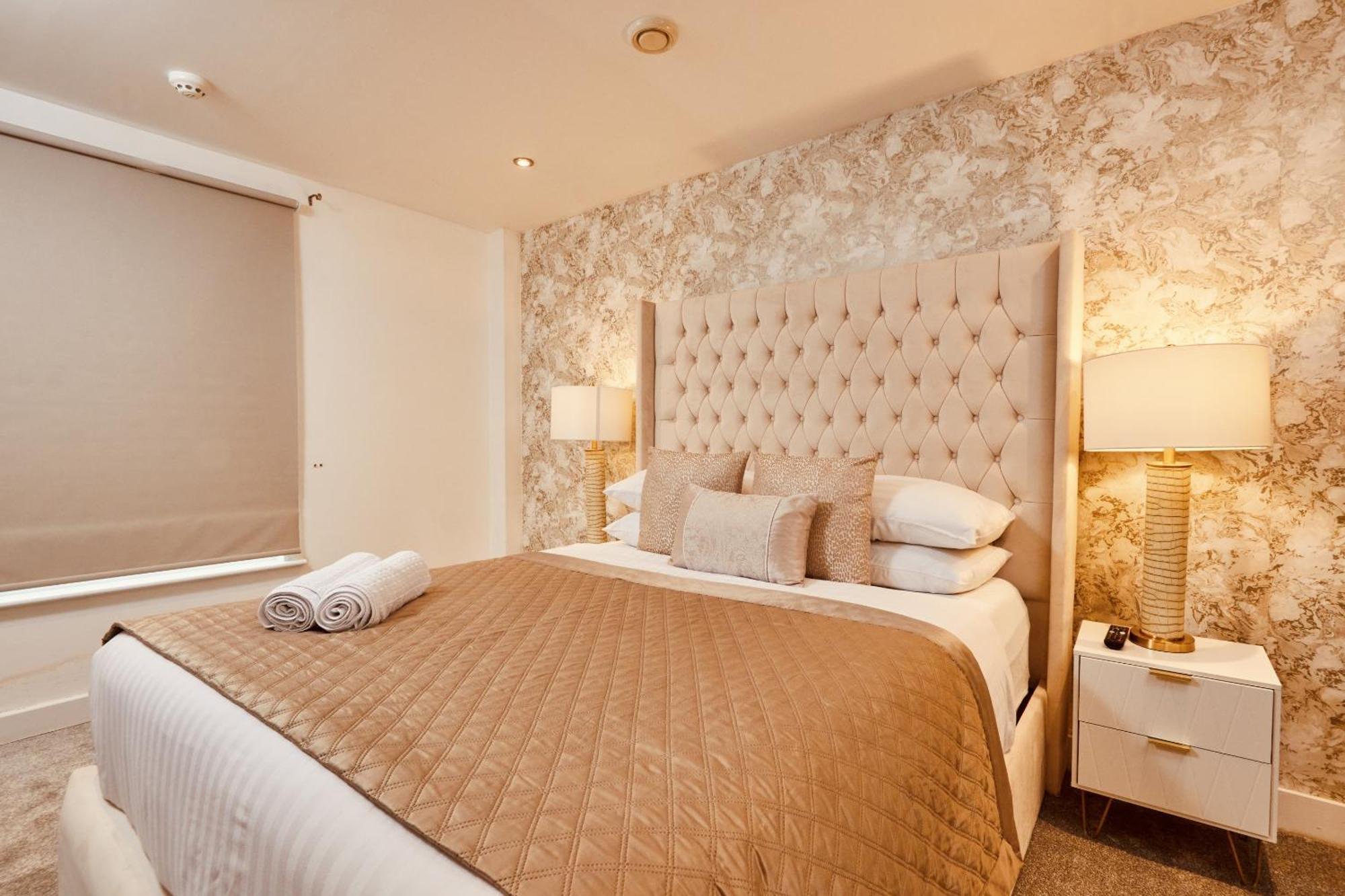 Apartment Riverside Leeds Dock Free Secure Parking
