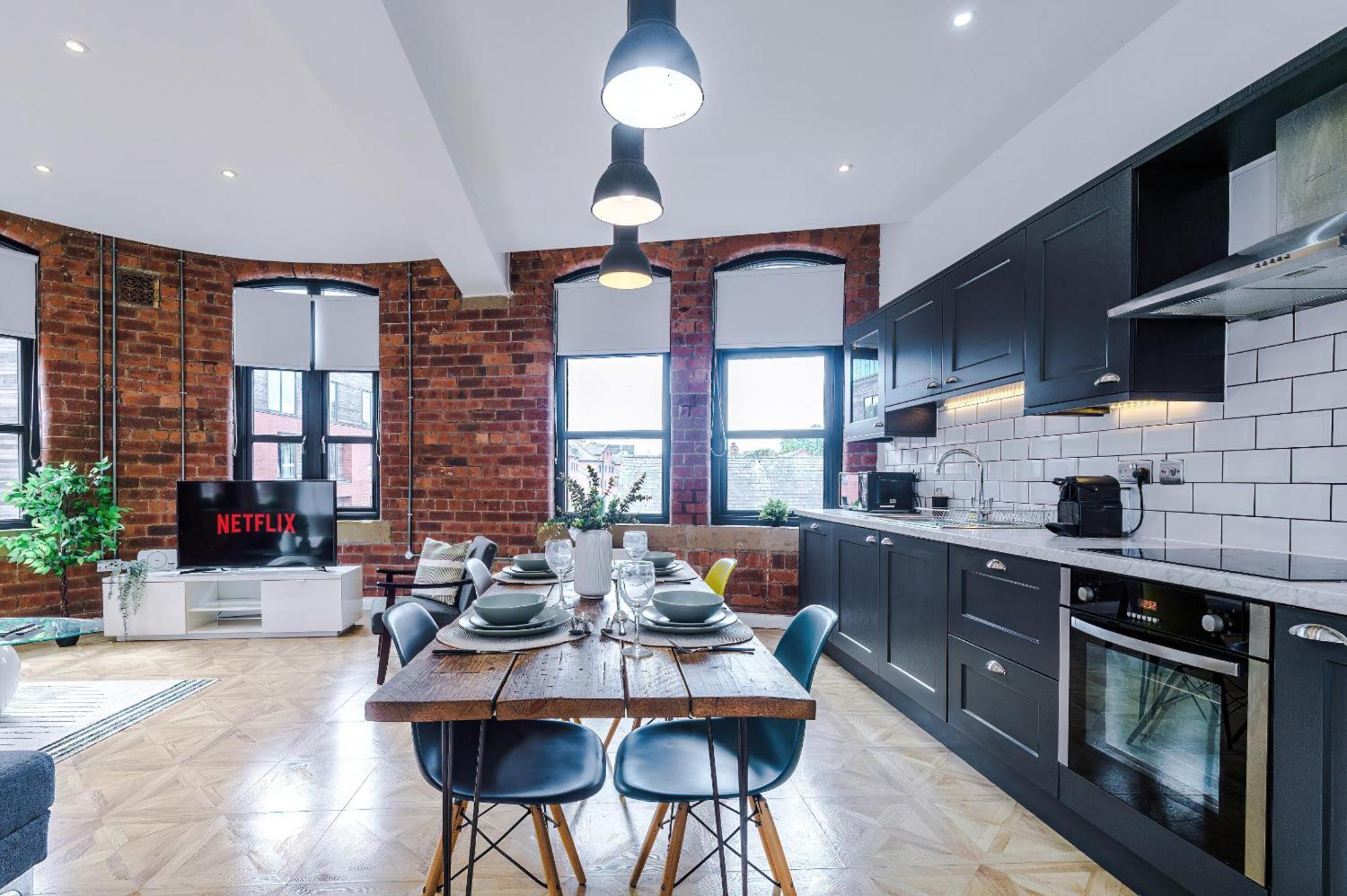 Luxury Panoramic View With 2 King Beds Apartment
