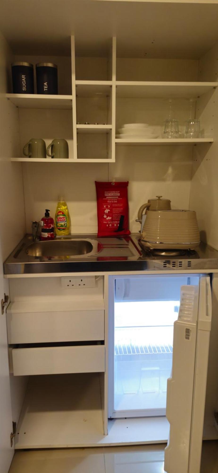 Guest house En-suites - Leeds Retreat With Kitchenette- Lgi Hospital- Free 5g Wifi & Netflix- - Contractors - Short Leeds (West Yorkshire)