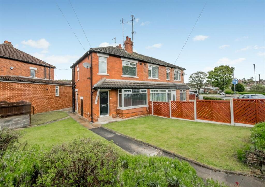 New! 5 Beds House - Work & Family - Long Offers & Free Parking *