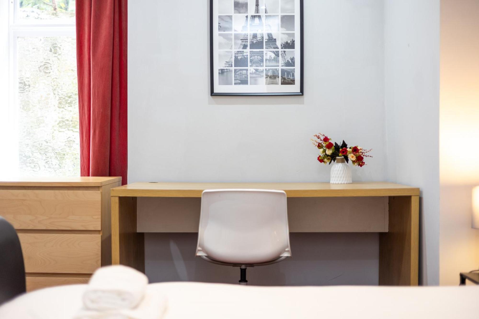 Apartment Spacious 3 Bedroom Ground Floor - 10 Mins From Centre