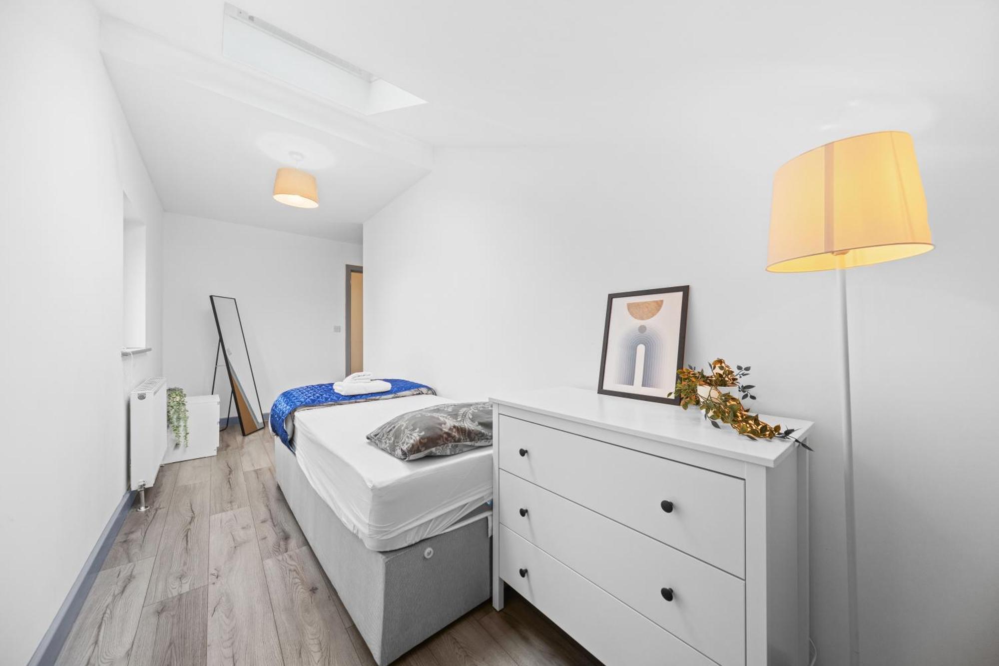 Holiday home Budget 2-bed House 10mins To Leeds Centre Leeds (West Yorkshire)