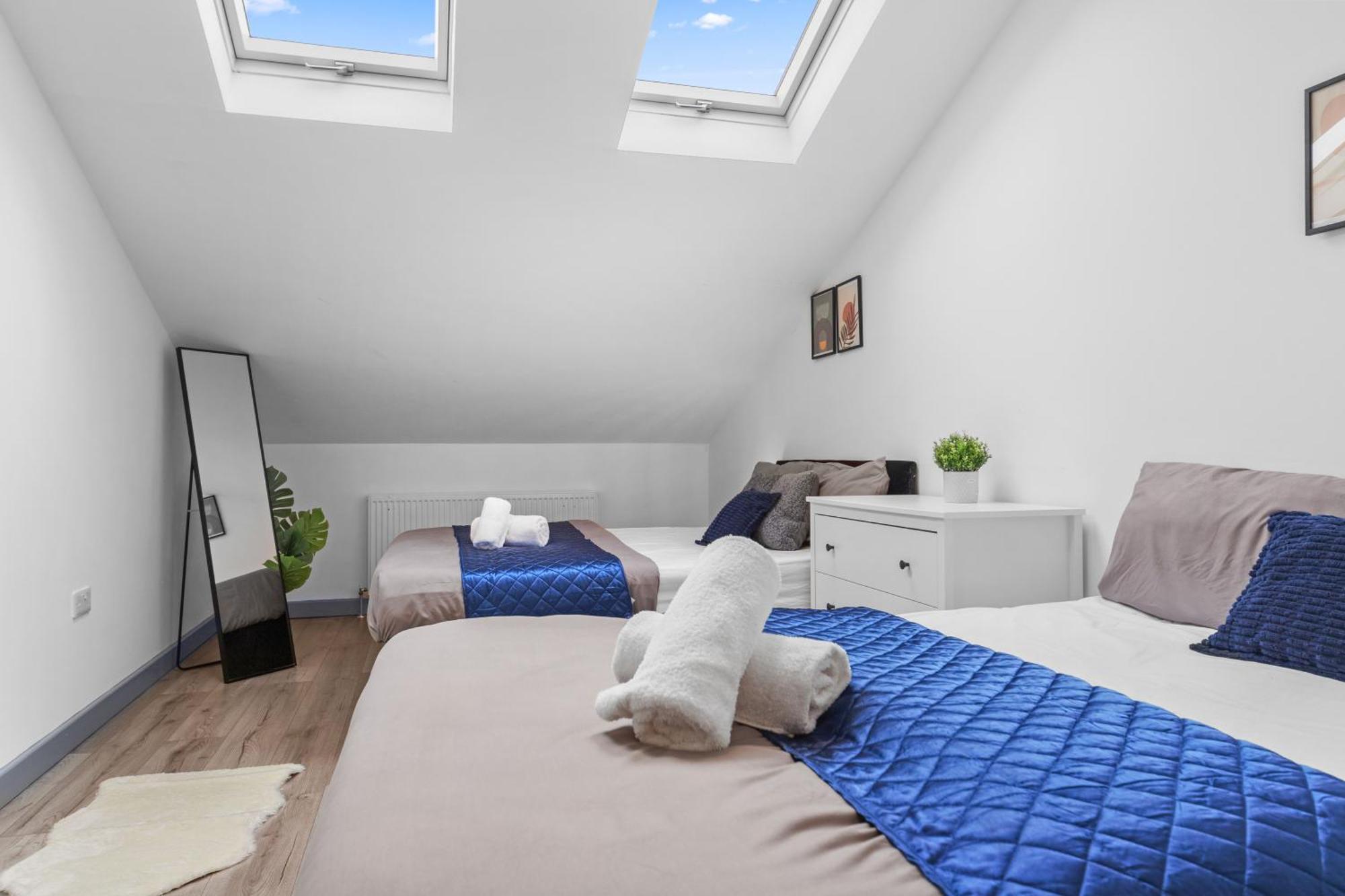 Budget 2-bed House 10mins To Leeds Centre *