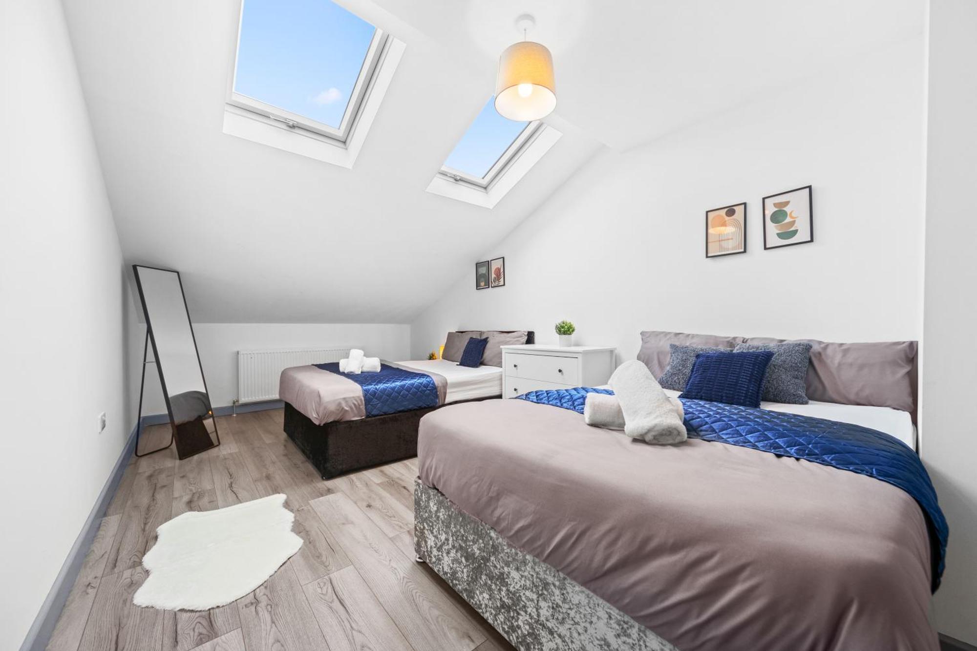 Budget 2-bed House 10mins To Leeds Centre Leeds (West Yorkshire)