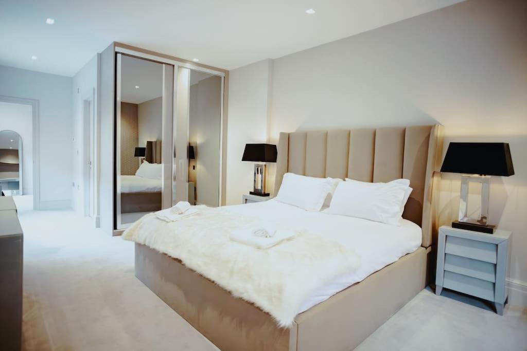 3-story Townhouse - Sleeps 8 * Leeds (West Yorkshire)