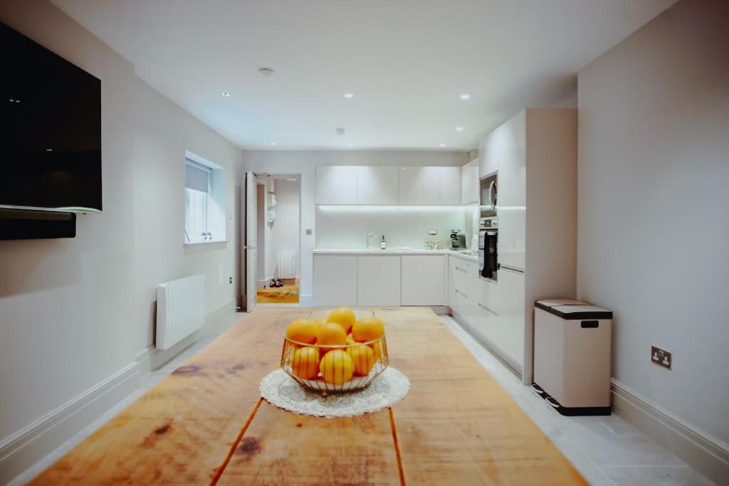 3-story Townhouse - Sleeps 8 * Leeds (West Yorkshire)