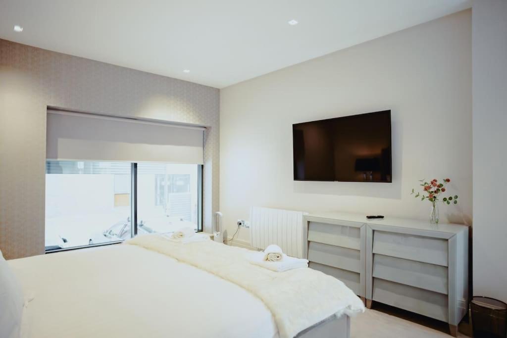 3-story Townhouse - Sleeps 8 Apartment