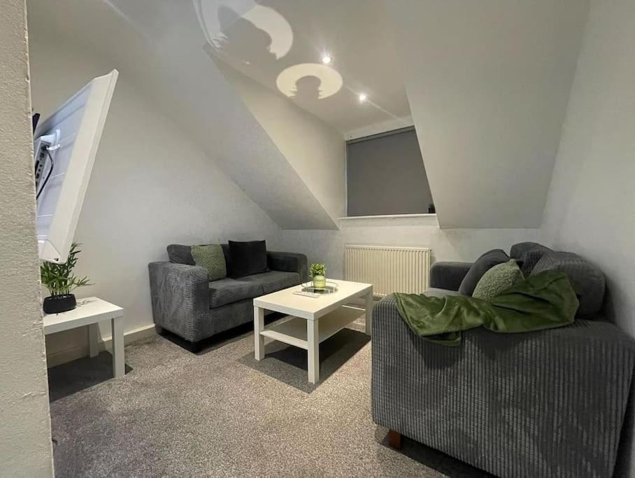 Apartment Old Listing Headingley Leeds Leeds (West Yorkshire)